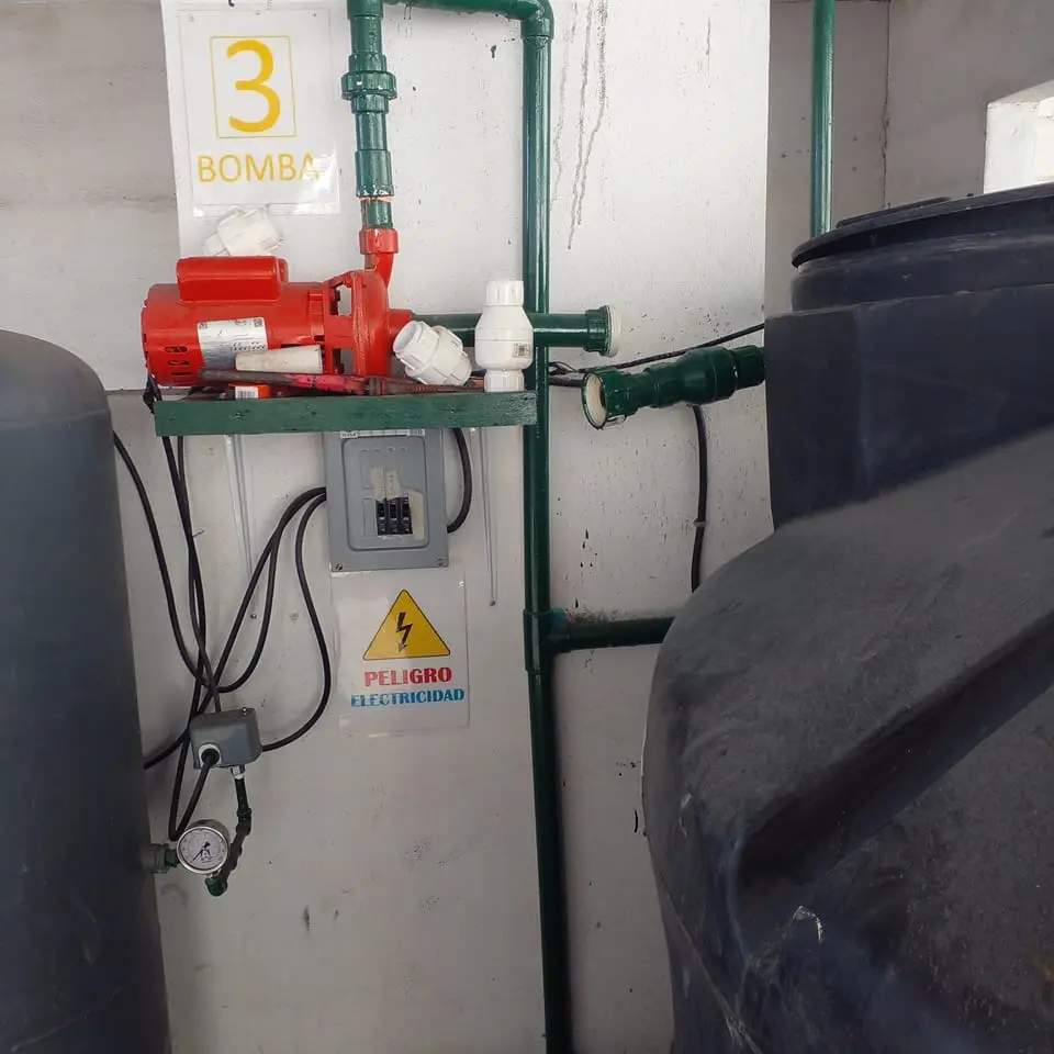 Servicios de plomería Instalación de una Bomba